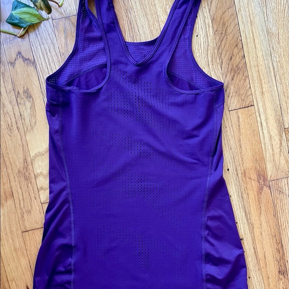 New w/o Tags Nike Pro Hypercool Women's Purple Racerback Tank Top Size Medium - Picture 3 of 6